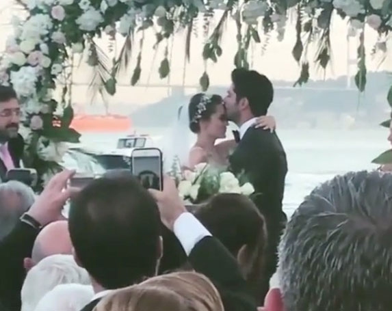 Žene tuguju: Oženio se Bali Beg, pogledajte prve snimke sa venčanja! VIDEO