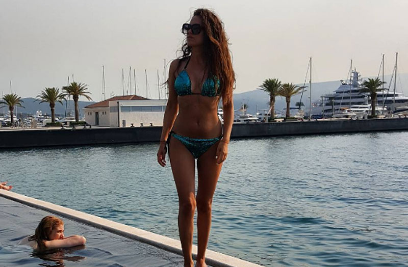 Zbog nje gori Instagram: Zvezda Granda seksi guzom zapalila društvene mreže! ..