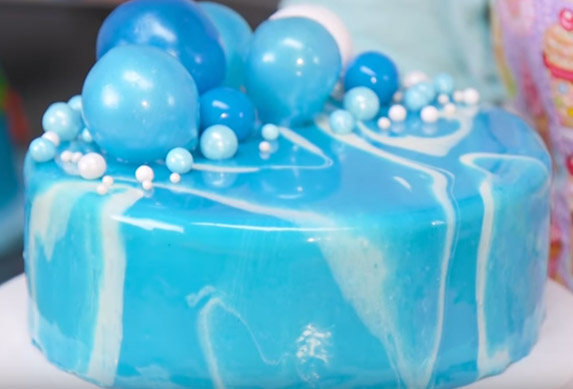 Staklena torta kao iz bajke! (VIDEO)