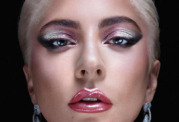 Lady Gaga dolazi u Beograd na nagovor svoje prijateljice Marine Abramović!