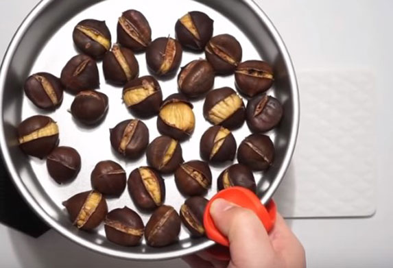 Pečeni kesten iz rerne! Pun vitamina C, a čuva i srce! (VIDEO)