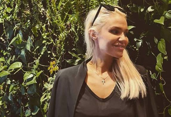 Lena Kovačević i dalje u bolnici: Pevačica progovorila o žrtvama korone!