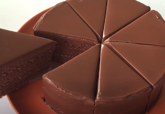 Ovo nije čokoladna već najčokoladnija torta na svetu! (VIDEO)