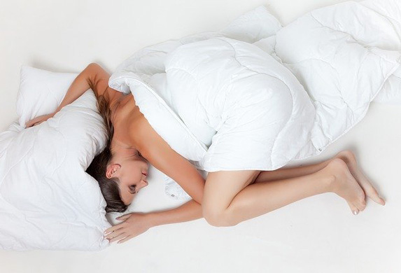 Jedan položaj spavanja je dobar za zdravlje srca i protoka krvi i limfe!