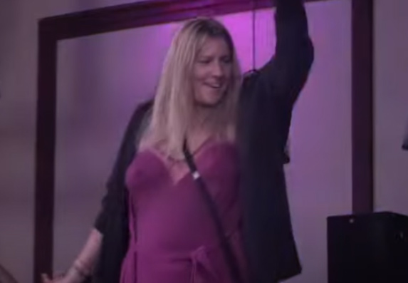 Jelena Golubović na žurci napravila haos! (VIDEO)