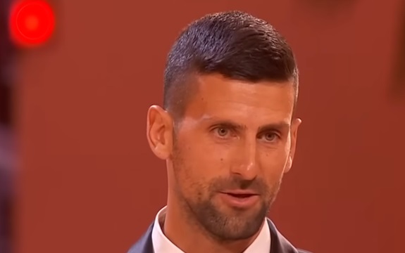 Novak Đoković se zbunio zbog pitanja novinara: Stavio si me u nezgodan položaj! (VIDEO)