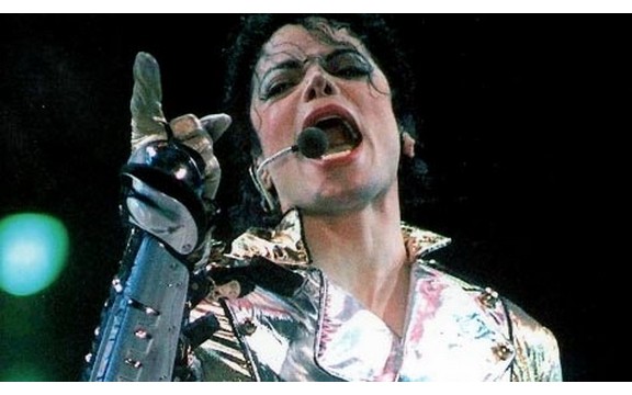 Russell Crow: Michael Jackson mi je pretio telefonom