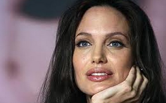 Angelina Jolie ispalila Hrvate