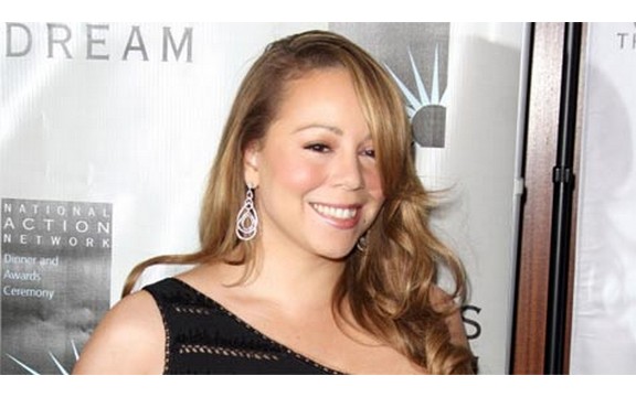 Mariah Carey možda rodi trojke?!
