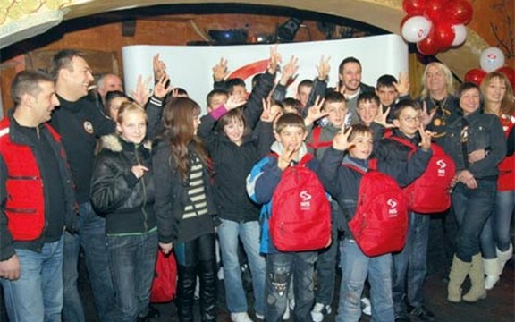 Poznate ličnosti ugostile decu sa Kosova
