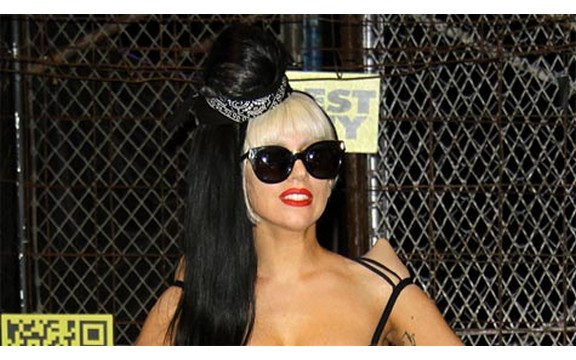 Lejdi Gaga optužena za potkradanje sopstvene fondacije