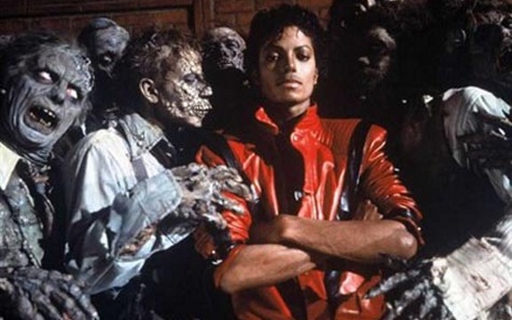 Džeksonova jakna iz Thrillera prodata za 1,8 miliona dolara (Video) 