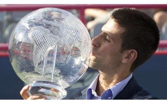 Noletu dodeljen trofej namenjen prvom teniseru sveta