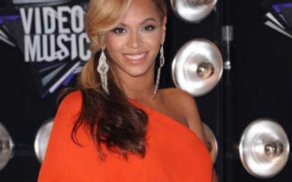 Beyonce ponosno pokazivala trudnički stomak (Foto)