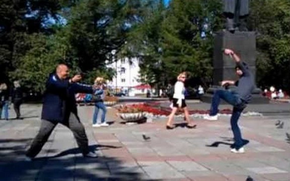 Ruski obračun živim golubovima (Video)
