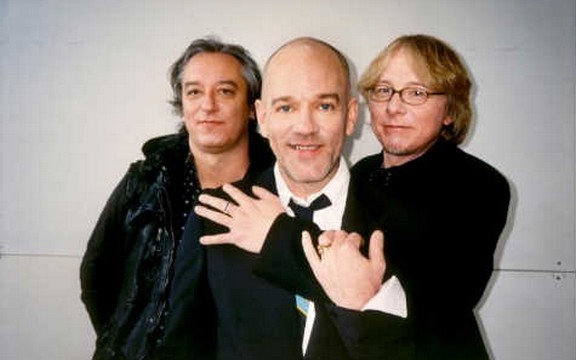 Raspala se grupa R.E.M