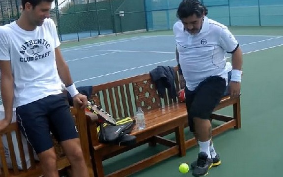 Novak Djoković i Maradona igrali tenis (Video)