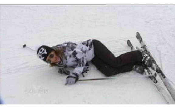 Ovako Romana uči da skija (Video)