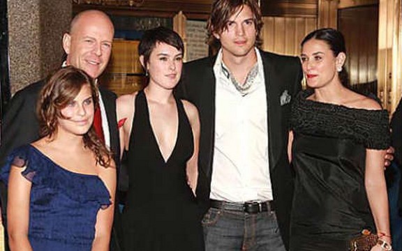 Bruce Willis mrzi Ashton Kutchera: On joj je uništio život