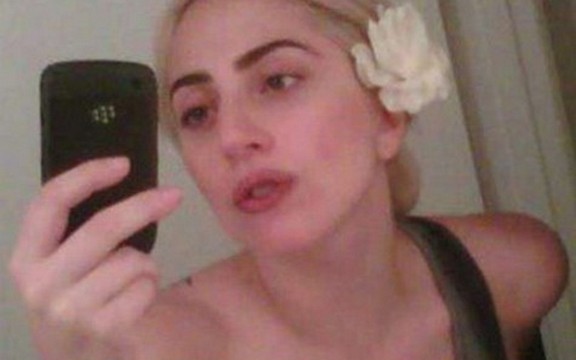 Lejdi Gaga bez šminke (Foto)