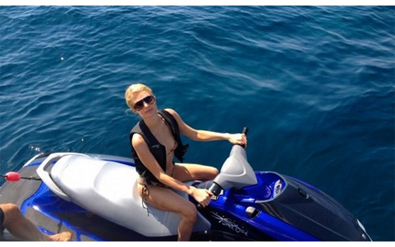Paris Hilton: Ovo je samo deo njenog raskošnog života! (Foto)