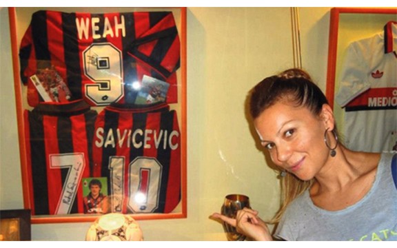 Ivana Selakov obožava fudbal (Foto)