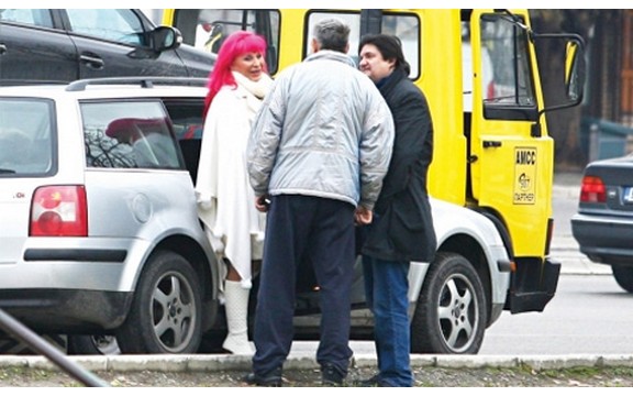 Zorica Brunclik i Kemiš: Mercedes odšlepovan, stigao Pasat (Foto)