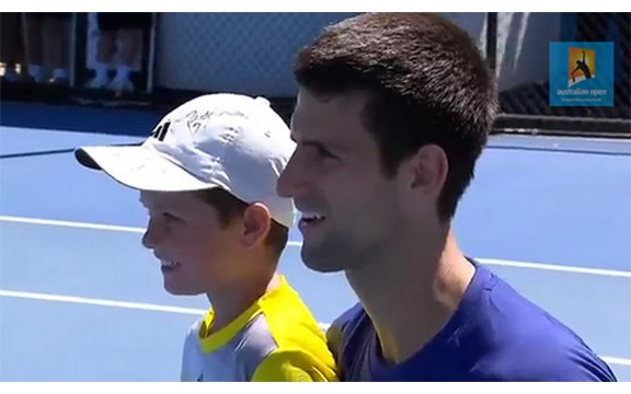 Dečak koji je ispunio svoj san: Postao Novakov sparing partner (Video)