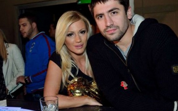 Nikola Rađen proslavio rođendan sa suprugom u klubu