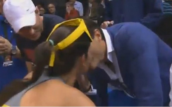 Ana Ivanović i Mark Stilitano se prvi put poljubili u javnosti (Video)