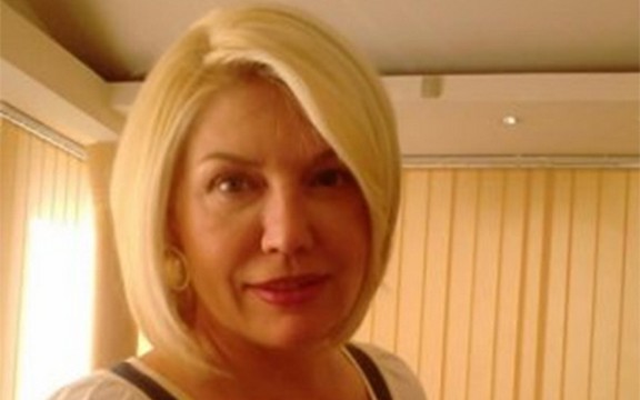 Suzana Mančić se osvežila frizurom i botoksom