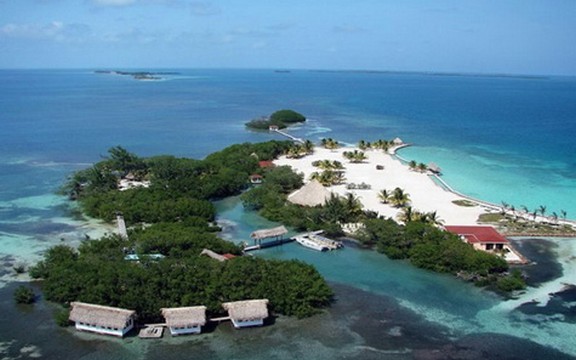 Pobegnite od svakodnevice: Očaravajuće privatno ostrvo (Foto)