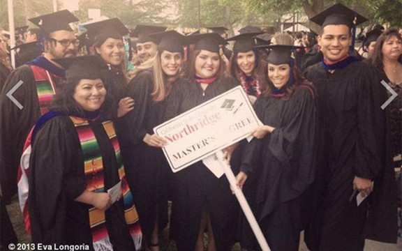 Eva Longorija diplomirala: Nikada nisi previše star ili previše zauzet da završiš studije! (Foto)