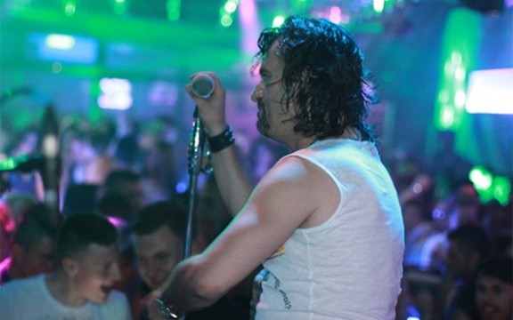 Aca Lukas pevao u punom Face Clubu u Cirihu! (Foto)