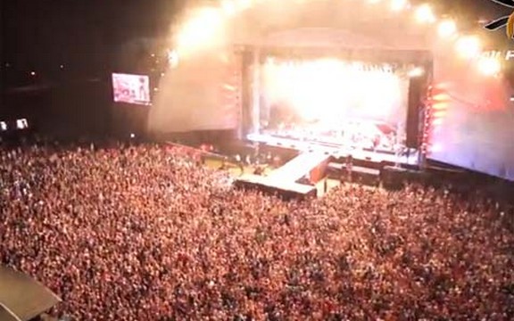 Ceca koncert Ušće 2013 iz drugog ugla: Pogledajte snimak iz helikoptera! (Video)