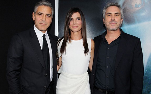 Sandra Bulok i Džordž Kluni na crvenom tepihu u Njujorku (Foto+Video)