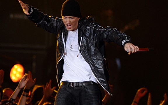 Eminemu nagrada za izvođača godine