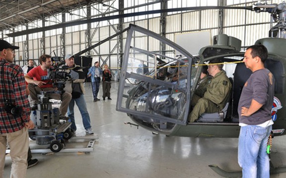 Vojna akademija 2: Mladi glumci u borbenim avionima i helikopterima