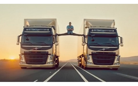 Žan Klod Van Dam u fascinantnoj reklami za Volvo! Telo koje prkosi zakonima prirode! (Video)
