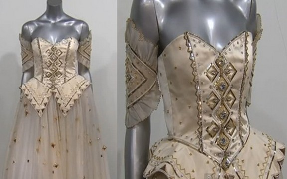 Balska haljina princeze Dajane prodata za 167.000 dolara (Video)