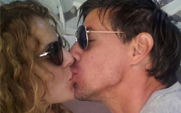 Slavica Ćukteraš i Vlada Avramov razmenjuju poljupce u Italiji (Foto)