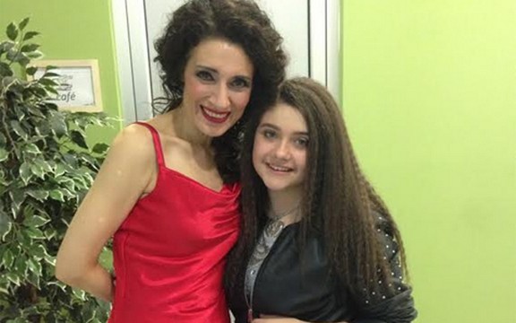 Finalistkinja X Factora Adria Ilma Karahmet specijalna gošća na koncertu Doris Dragović (Foto)