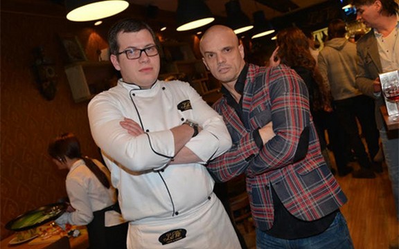 Boban Rajović otvorio restoran u Novom Sadu: Slavilo se uz šampanjac i slasne zalogaje (Foto)