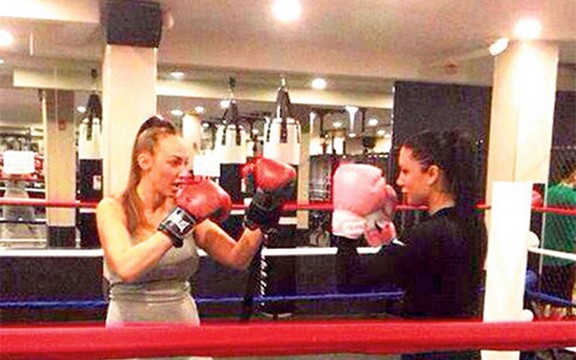 Goga Sekulić trenira boks sa koleginicom: Naporno je, ali uživam u treninzima!