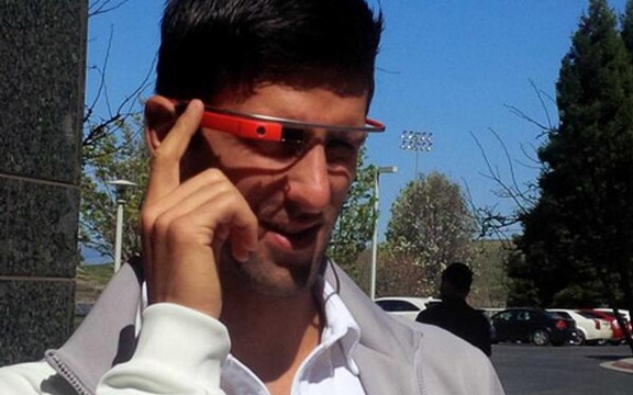 Novak Đoković posetio Gugl i igrao tenis s Gugl naočarima: Neverovatno iskustvo! 