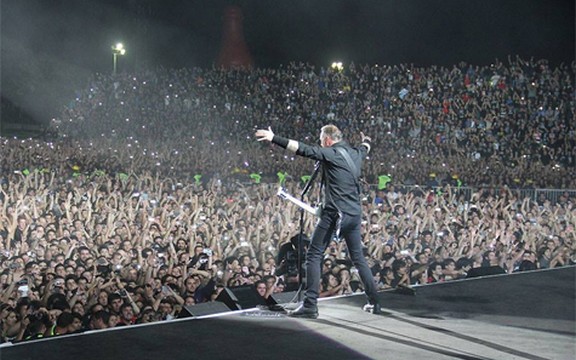 Na Metalikinom koncertu u Asunsionu došlo do sukoba publike i policije!