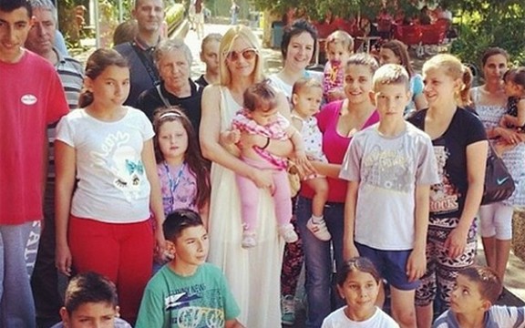 Veliko srce Nataše Bekvalac - decu iz Obrenovca vodila u Beo Zoo vrt! (Foto)