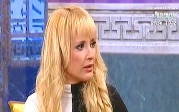 Maja Nikolić: Majka mi je umrla jer je gledala kako me muž davi!