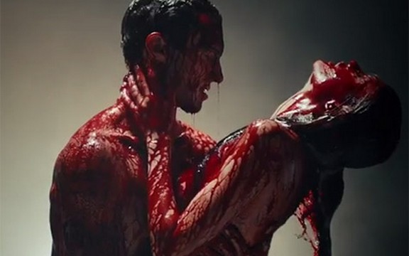 Premijera! Spoj krvi i seksa u novom spotu Maroon 5 (Video 18+)