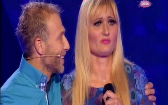 Pinkove zvezde: Mariju Milošević dirnuli komentari žirija, pa se rasplakala na sceni! (Video)